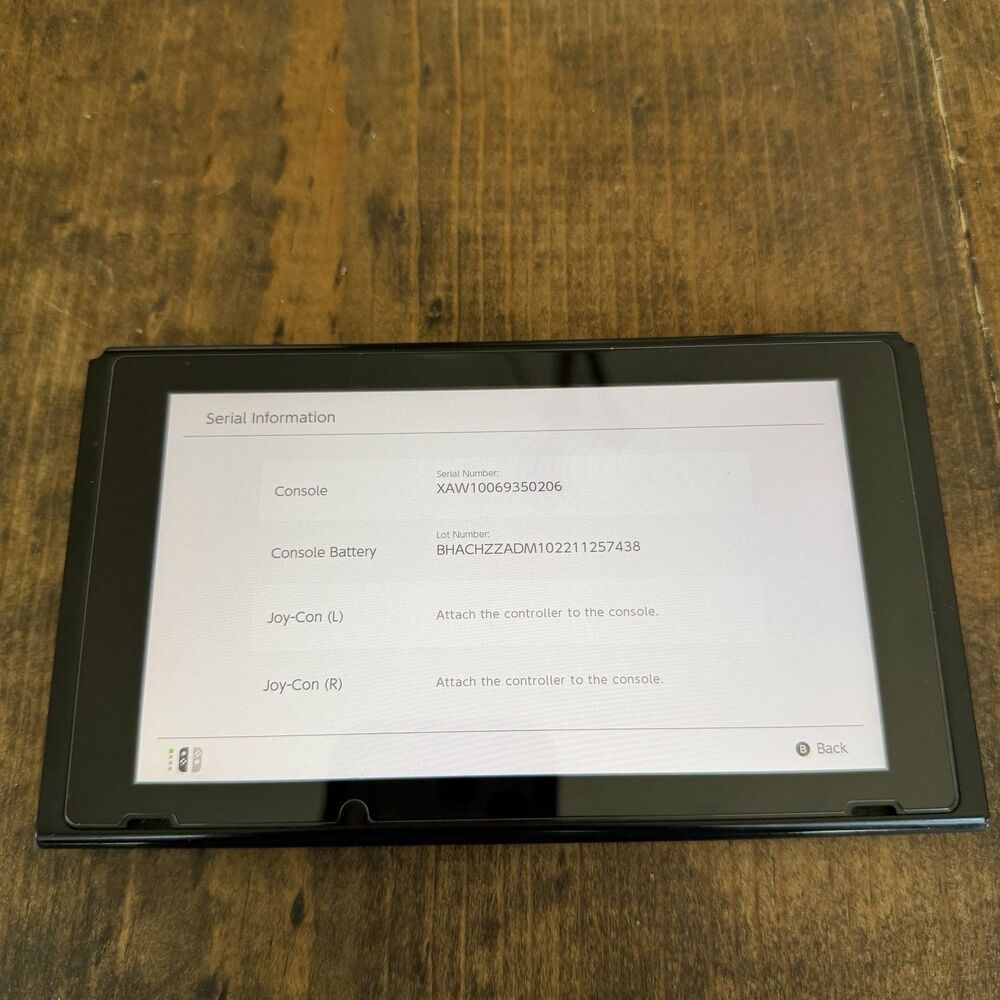 Nintendo HAC-001 32GB Switch Console - Black Unpatched